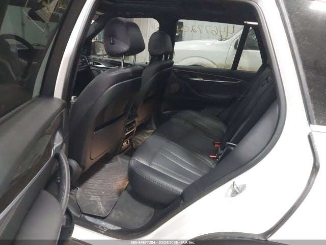 44677204 :رقم المزاد ، 5UXKR0C34H0X81653 vin ، 2017 Bmw X5 Xdrive35i مزاد بيع