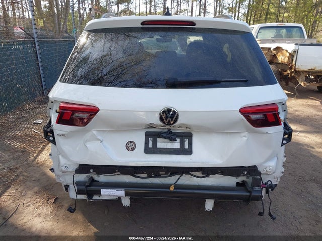 Продаж на аукціоні авто 2024 Volkswagen Tiguan 2.0t Se R-line Black, vin: 3VVCB7AX4RM154914, номер лоту: 44677224