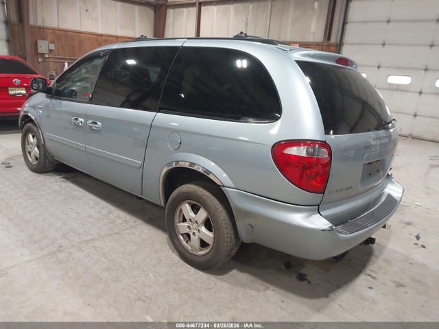 Продажа на аукционе авто 2005 Dodge Grand Caravan Sxt, vin: 2D4GP44L35R438856, номер лота: 44677234