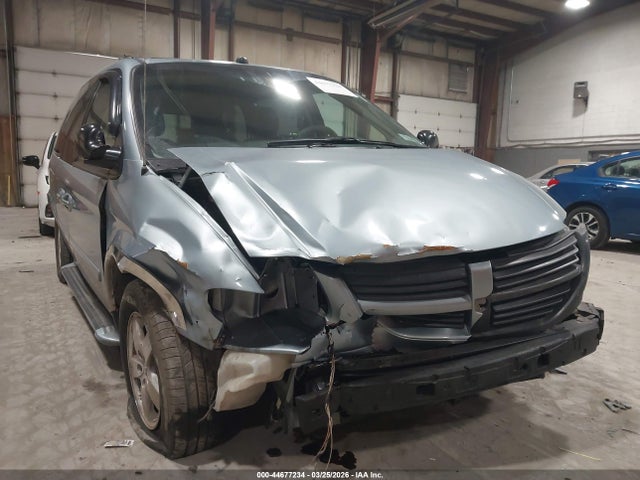 Продажа на аукционе авто 2005 Dodge Grand Caravan Sxt, vin: 2D4GP44L35R438856, номер лота: 44677234