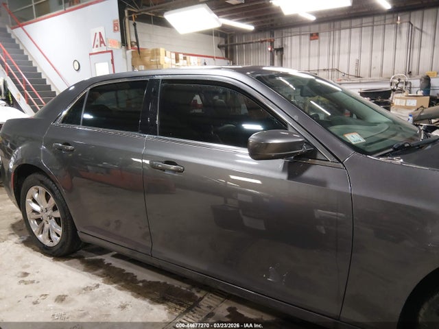 Продаж на аукціоні авто 2017 Chrysler 300 Limited Awd, vin: 2C3CCARGXHH607755, номер лоту: 44677270
