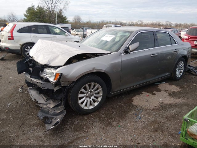 Продажа на аукционе авто 2014 Chrysler 300, vin: 2C3CCAAG3EH255402, номер лота: 44677277