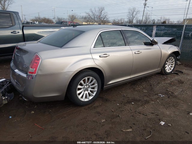 Продажа на аукционе авто 2014 Chrysler 300, vin: 2C3CCAAG3EH255402, номер лота: 44677277