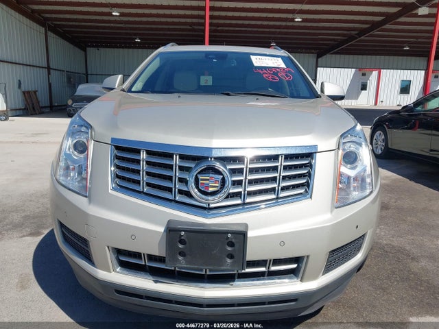 44677279 :رقم المزاد ، 3GYFNBE3XFS610641 vin ، 2015 Cadillac Srx Luxury Collection مزاد بيع