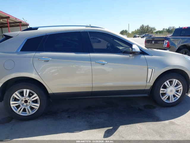 44677279 :رقم المزاد ، 3GYFNBE3XFS610641 vin ، 2015 Cadillac Srx Luxury Collection مزاد بيع