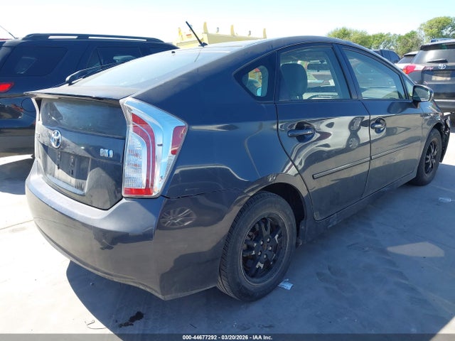 Продажа на аукционе авто 2015 Toyota Prius Two, vin: JTDKN3DU2F0426838, номер лота: 44677292