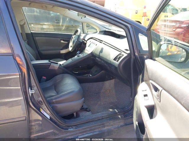 Продажа на аукционе авто 2015 Toyota Prius Two, vin: JTDKN3DU2F0426838, номер лота: 44677292