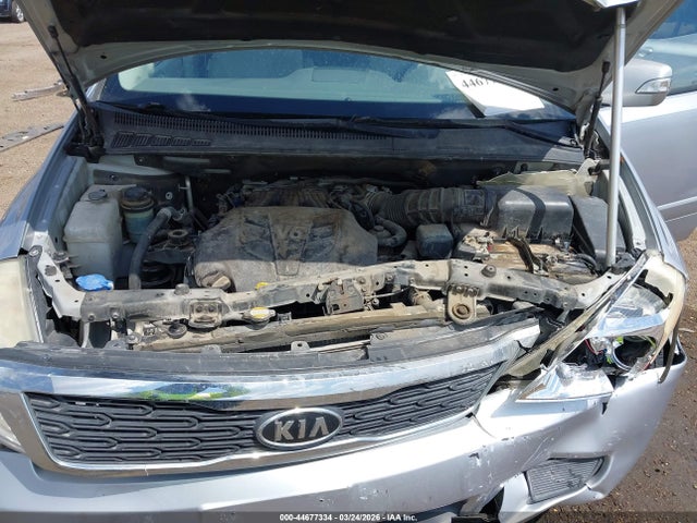 44677334 :رقم المزاد ، KNDMG4C72B6375160 vin ، 2011 Kia Sedona Lx مزاد بيع