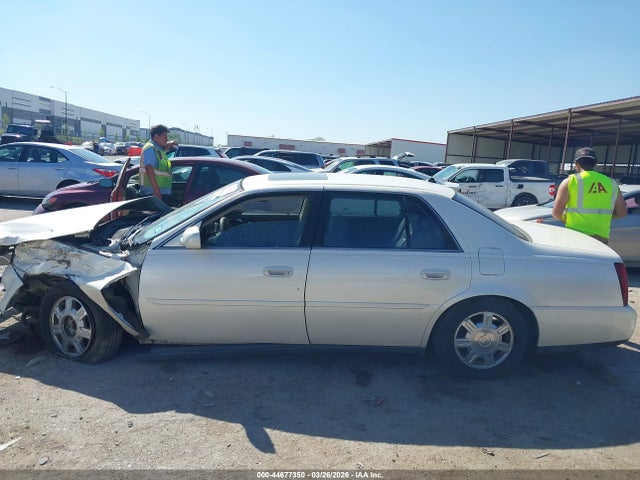 2003 Cadillac Deville Standard მანქანა იყიდება აუქციონზე, vin: 1G6KD54Y73U188543, აუქციონის ნომერი: 44677350