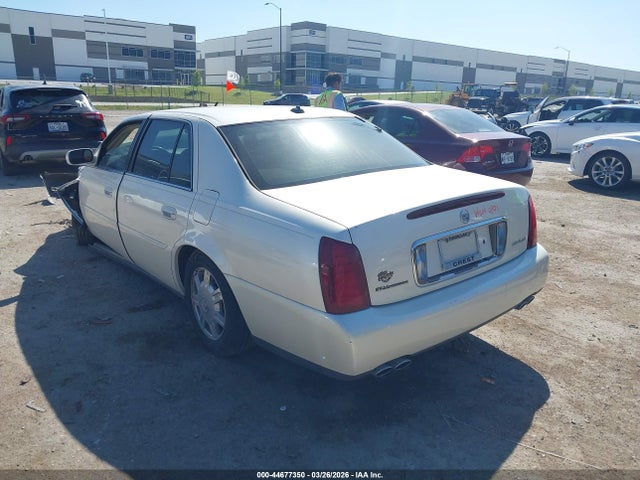 2003 Cadillac Deville Standard მანქანა იყიდება აუქციონზე, vin: 1G6KD54Y73U188543, აუქციონის ნომერი: 44677350