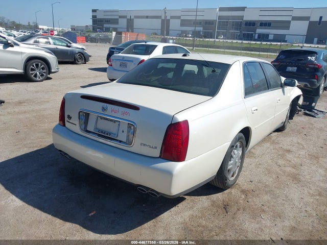 2003 Cadillac Deville Standard მანქანა იყიდება აუქციონზე, vin: 1G6KD54Y73U188543, აუქციონის ნომერი: 44677350
