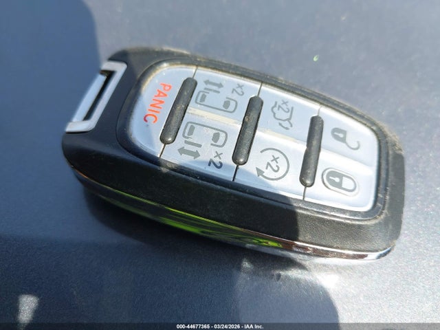 Продаж на аукціоні авто 2019 Chrysler Pacifica Touring L, vin: 2C4RC1BG3KR651419, номер лоту: 44677365