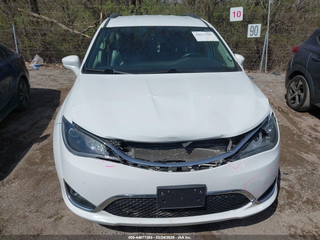 Продаж на аукціоні авто 2019 Chrysler Pacifica Touring L, vin: 2C4RC1BG3KR651419, номер лоту: 44677365