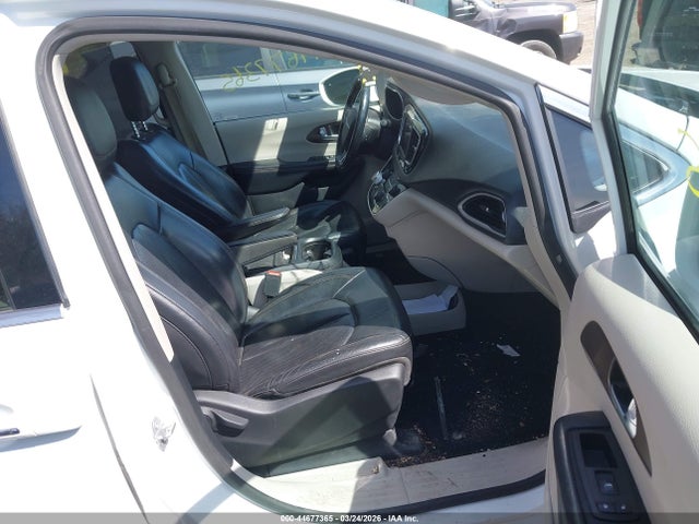 Продаж на аукціоні авто 2019 Chrysler Pacifica Touring L, vin: 2C4RC1BG3KR651419, номер лоту: 44677365