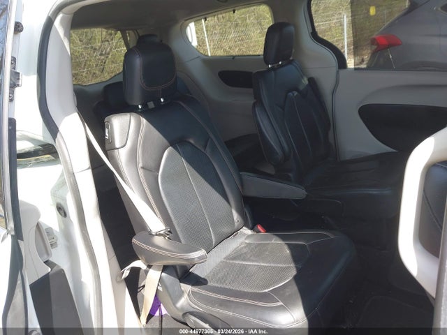 Продаж на аукціоні авто 2019 Chrysler Pacifica Touring L, vin: 2C4RC1BG3KR651419, номер лоту: 44677365