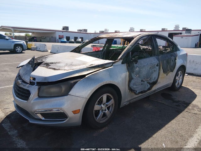 1G1PA5SG2F7289877 Chevrolet Cruze Ls Auto
