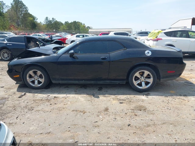 Продаж на аукціоні авто 2014 Dodge Challenger Sxt, vin: 2C3CDYAG8EH311145, номер лоту: 44677397