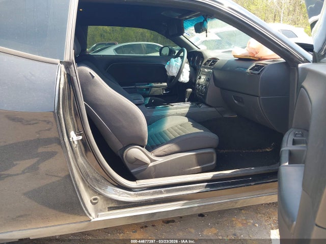 Продаж на аукціоні авто 2014 Dodge Challenger Sxt, vin: 2C3CDYAG8EH311145, номер лоту: 44677397