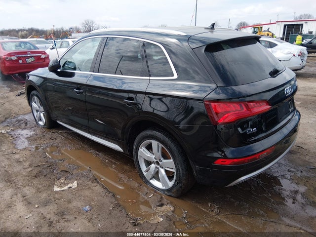 2019 AUDI Q5 WA1ANAFY2K2088205 Photo 2
