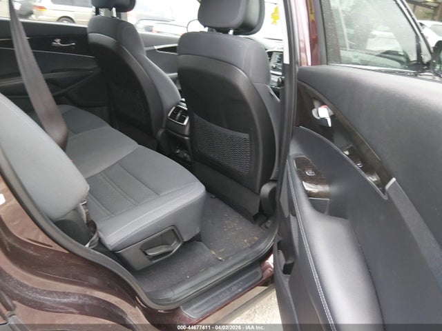 5XYPGDA58GG063038 KIA Sorento 3.3l Lx