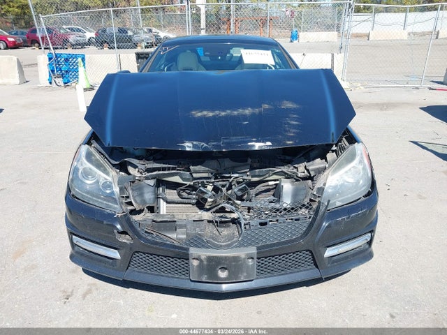 Продаж на аукціоні авто 2013 Mercedes-benz Slk 250, vin: WDDPK4HA2DF051537, номер лоту: 44677434