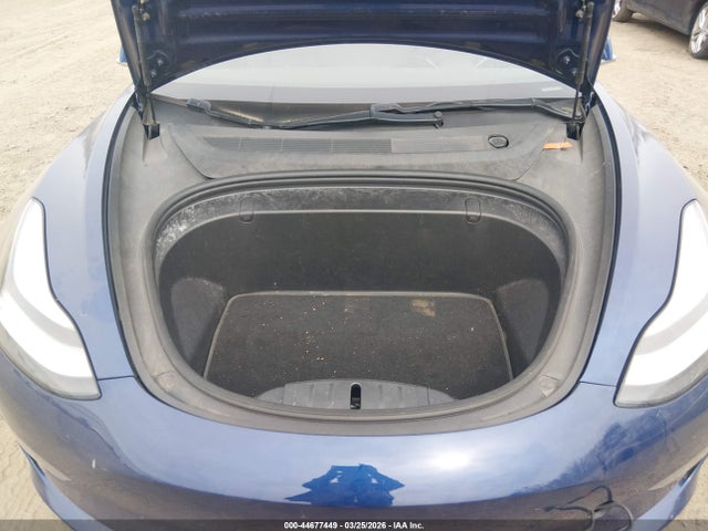44677449 :رقم المزاد ، 5YJ3E1EA5KF314592 vin ، 2019 Tesla Model 3 Long Range/mid Range/standard Range/standard Range Plus مزاد بيع