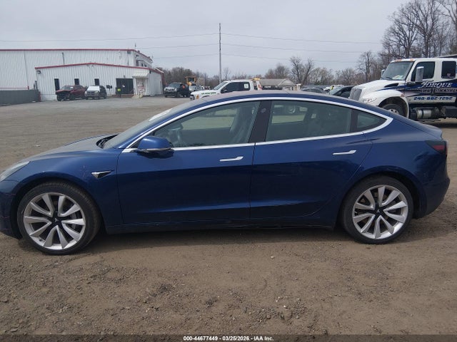 44677449 :رقم المزاد ، 5YJ3E1EA5KF314592 vin ، 2019 Tesla Model 3 Long Range/mid Range/standard Range/standard Range Plus مزاد بيع