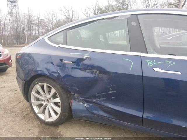 44677449 :رقم المزاد ، 5YJ3E1EA5KF314592 vin ، 2019 Tesla Model 3 Long Range/mid Range/standard Range/standard Range Plus مزاد بيع