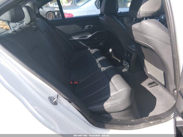 44677458 :رقم المزاد ، WBA5R7C55KAJ79920 vin ، 2019 Bmw 330i Xdrive مزاد بيع