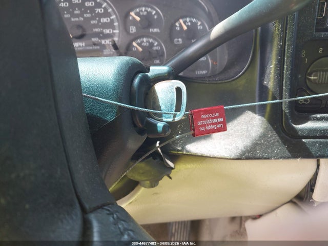 44677483 :رقم المزاد ، 1GKEC16T51J283208 vin ، 2001 Gmc Yukon Xl 1500 Slt مزاد بيع