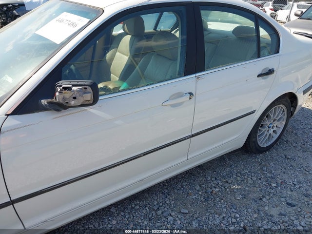 44677486 :رقم المزاد ، WBAAM5331XKG05848 vin ، 1999 Bmw 328i مزاد بيع