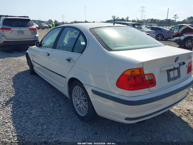 44677486 :رقم المزاد ، WBAAM5331XKG05848 vin ، 1999 Bmw 328i مزاد بيع