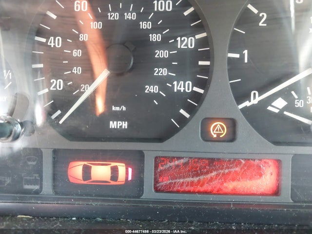 44677486 :رقم المزاد ، WBAAM5331XKG05848 vin ، 1999 Bmw 328i مزاد بيع