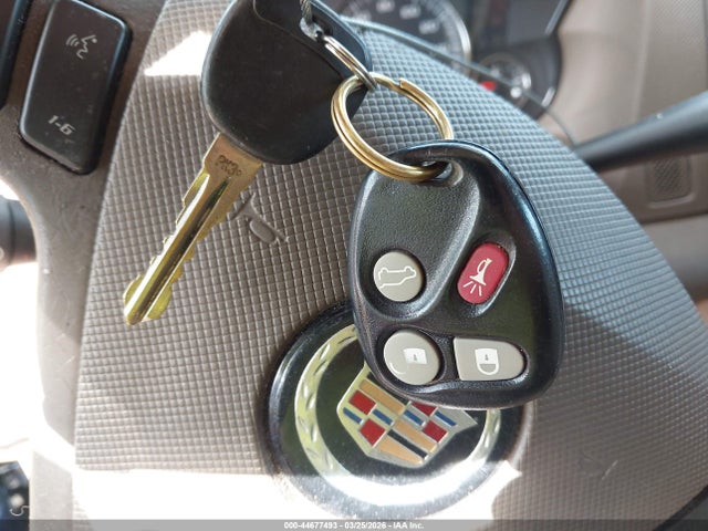 44677493 :رقم المزاد ، 1GYEE637960202647 vin ، 2006 Cadillac Srx V6 مزاد بيع