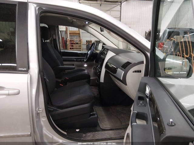 44677514 :رقم المزاد ، 2D4RN5D18AR458811 vin ، 2010 Dodge Grand Caravan Sxt مزاد بيع