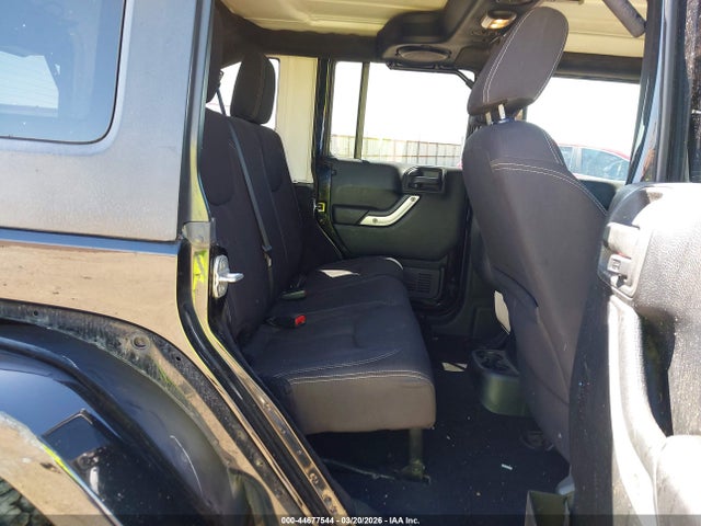 44677544 :رقم المزاد ، 1C4BJWEG2DL513415 vin ، 2013 Jeep Wrangler Unlimited Sahara مزاد بيع