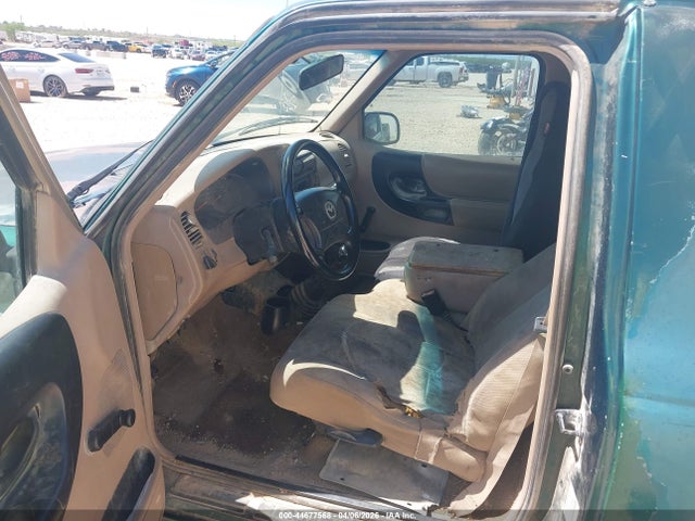 44677568 :رقم المزاد ، 4F4YR12C01TM12142 vin ، 2001 Mazda B2300 Se/sx مزاد بيع