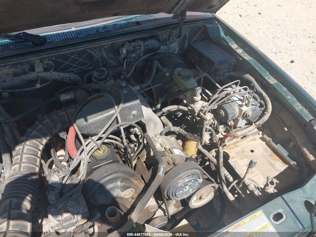 44677568 :رقم المزاد ، 4F4YR12C01TM12142 vin ، 2001 Mazda B2300 Se/sx مزاد بيع
