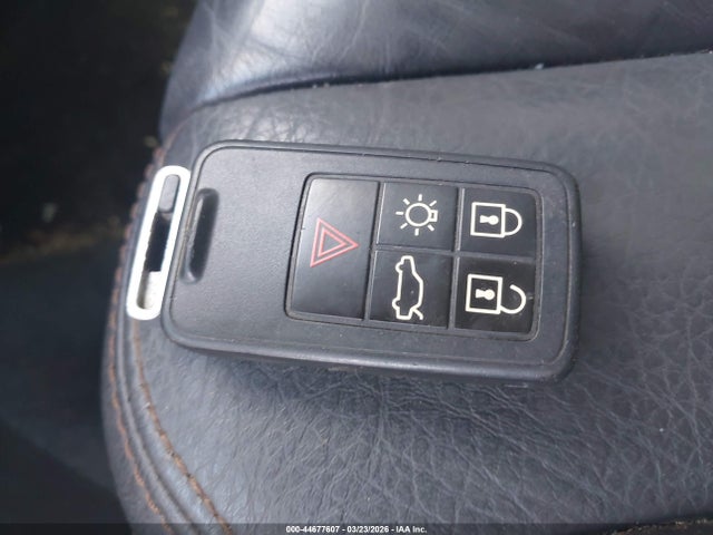 2010 VOLVO XC60 YV4992DZ4A2065003 Photo 10