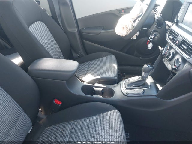 Продаж на аукціоні авто 2021 Hyundai Kona Se, vin: KM8K12AA8MU612482, номер лоту: 44677612
