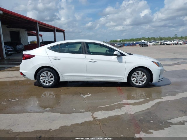 Hyundai ELANTRA SE 2019 5NPD74LF4KH480862 Image 17