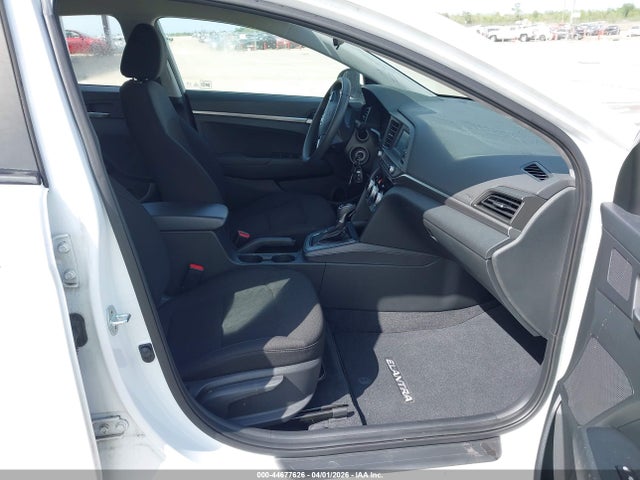 Hyundai ELANTRA SE 2019 5NPD74LF4KH480862 Image 5