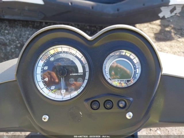 RFVBFBF93J1001511 Genuine Scooter Co. Hooligan 170i
