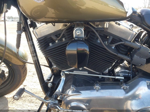 44677641 :رقم المزاد ، 1HD1JRV11GB040639 vin ، 2016 Harley-davidson Fls Softail Slim مزاد بيع
