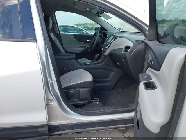 3GNAXHEV8KS637885 Chevrolet EQUINOX LS