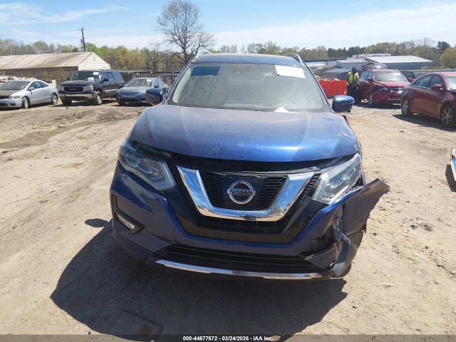 44677672 :رقم المزاد ، 5N1AT2MT2HC838399 vin ، 2017 Nissan Rogue Sl مزاد بيع