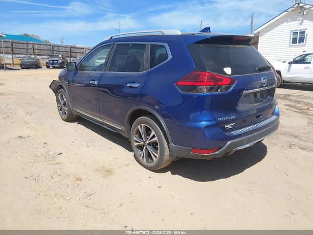 44677672 :رقم المزاد ، 5N1AT2MT2HC838399 vin ، 2017 Nissan Rogue Sl مزاد بيع