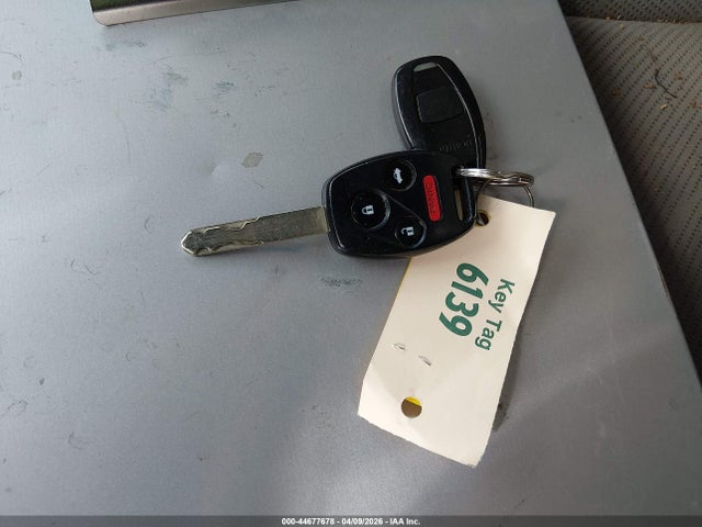 Продажа на аукционе авто 2012 Honda Civic Hf, vin: 2HGFB2F69CH555770, номер лота: 44677678