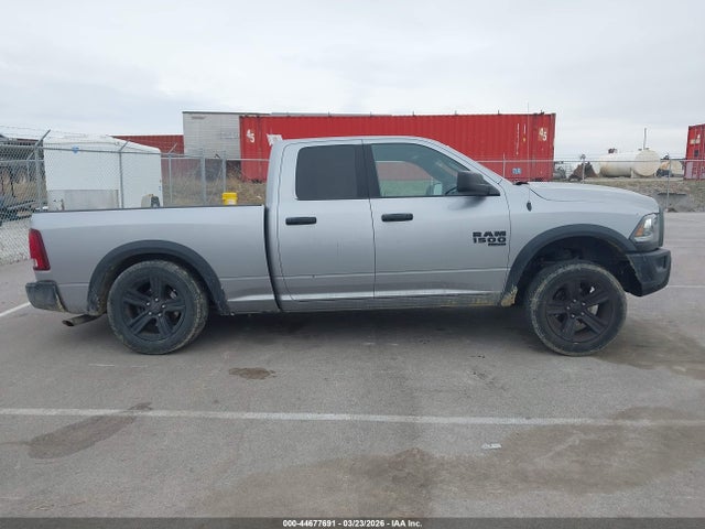 1C6RR7GG6NS225602 RAM 1500 Classic Warlock 4x4 6&#039;4 Box