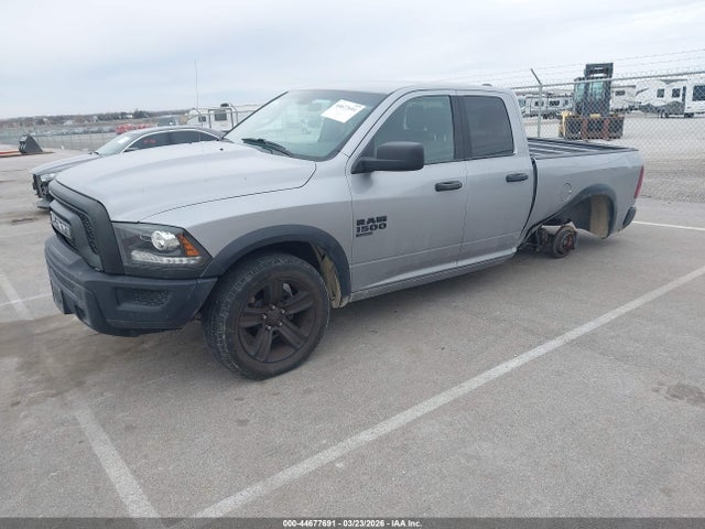 1C6RR7GG6NS225602 RAM 1500 Classic Warlock 4x4 6&#039;4 Box